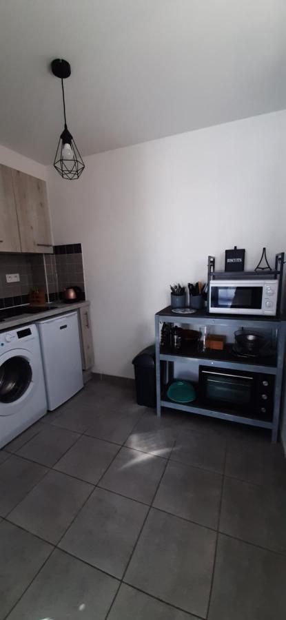 Jolie Maisonnette A Proximite De Toutes Commodites سانت ماري دو لا مير المظهر الخارجي الصورة